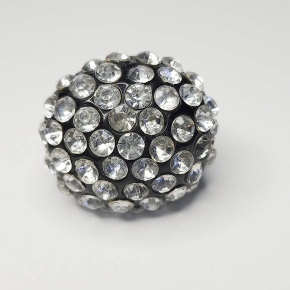 Black Rhinestone Cocktail Ring - Picture 2 of 4